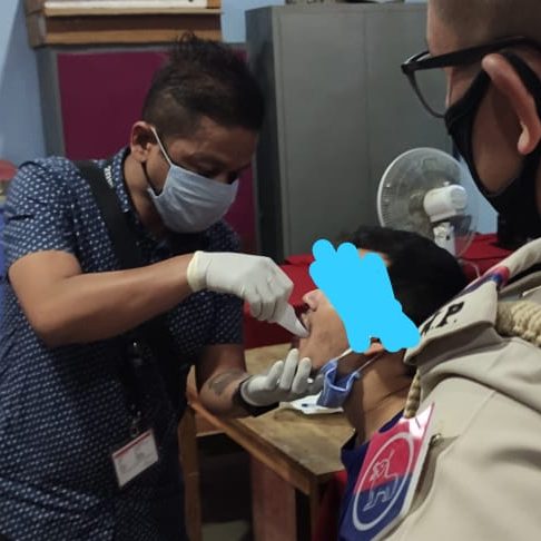 Kishorchand (Bungo) providing harm reduction service